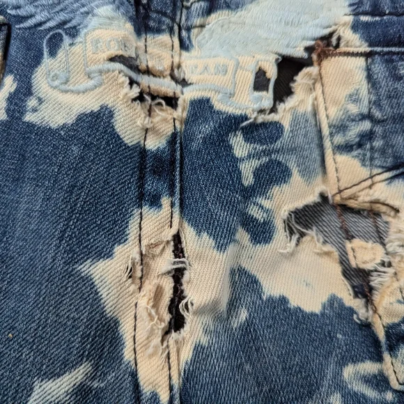 Robins Jean Shorts Womens Size 30 Blue Distressed Gypsy Jeweled Raw Hem Cut Off - Picture 13 of 15